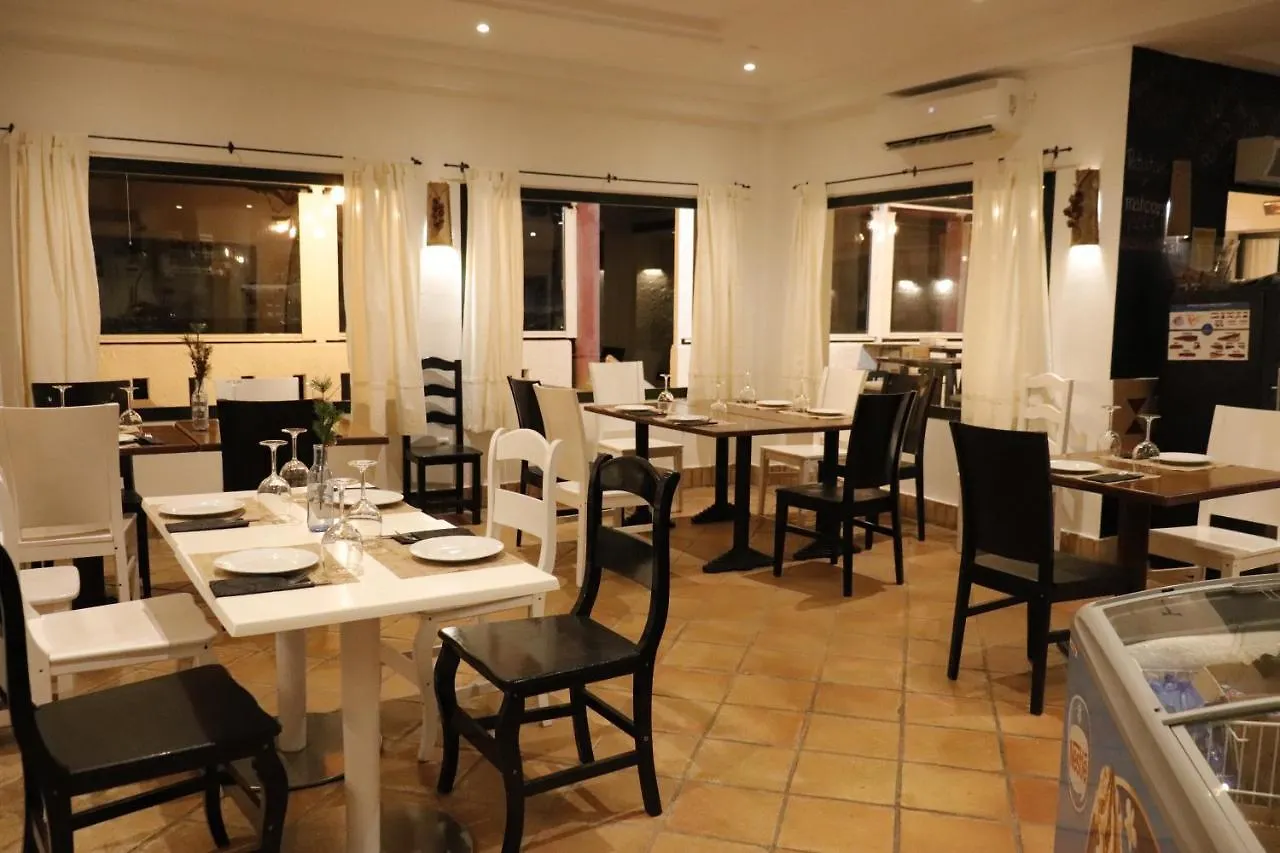 Hotel Hostal Restaurante Benalup Golf